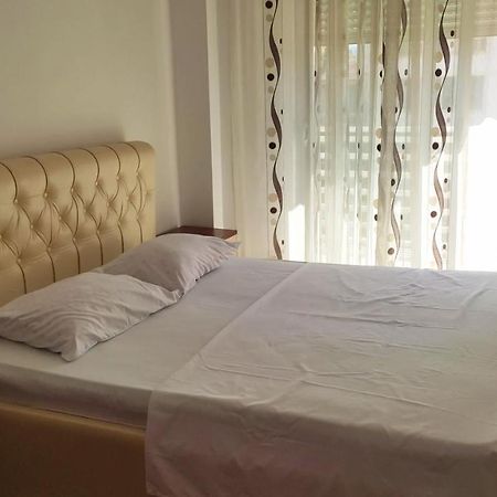 Alpha City Center Apartment Shkodër エクステリア 写真
