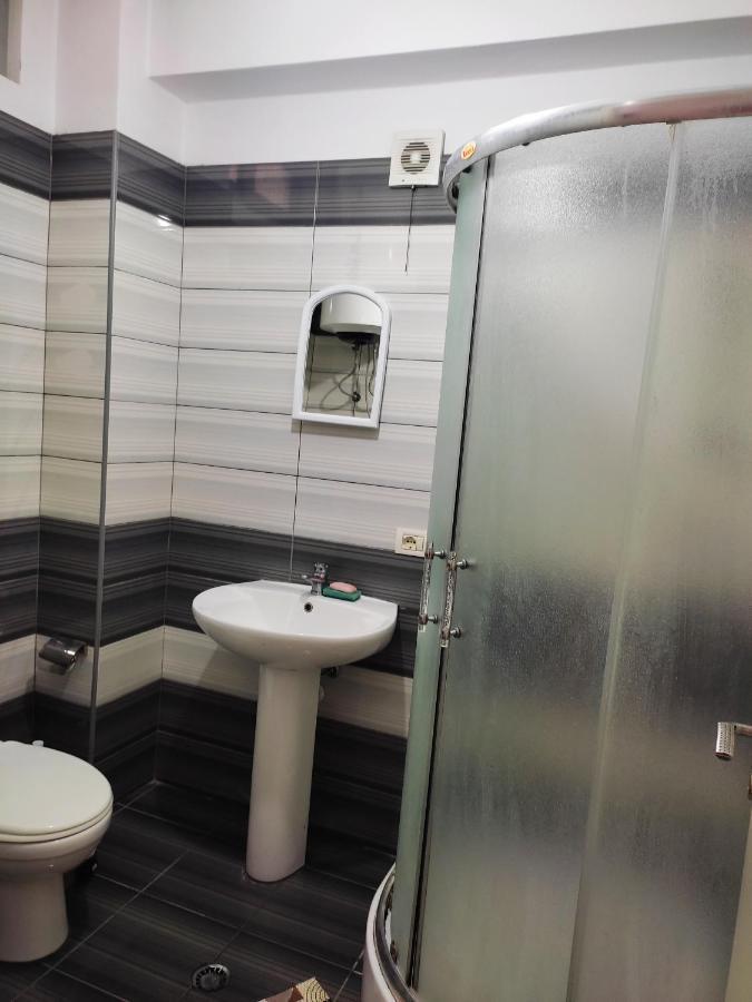 Alpha City Center Apartment Shkodër エクステリア 写真