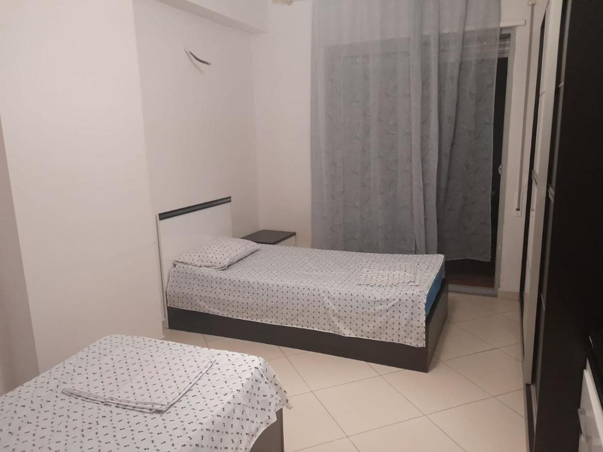 Alpha City Center Apartment Shkodër エクステリア 写真