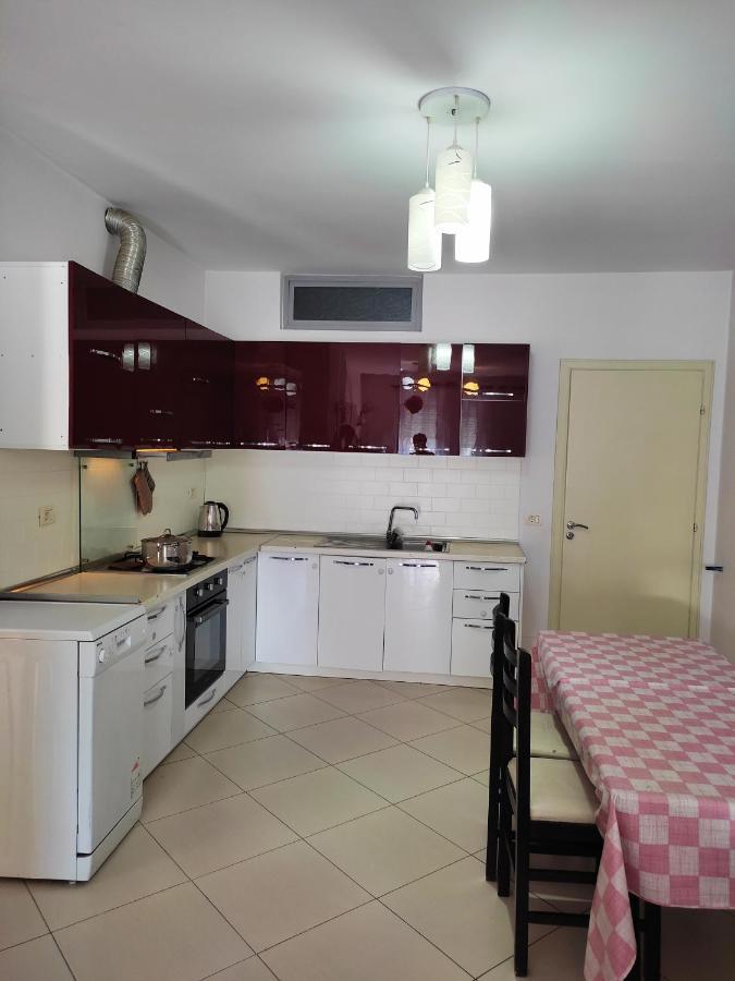 Alpha City Center Apartment Shkodër エクステリア 写真